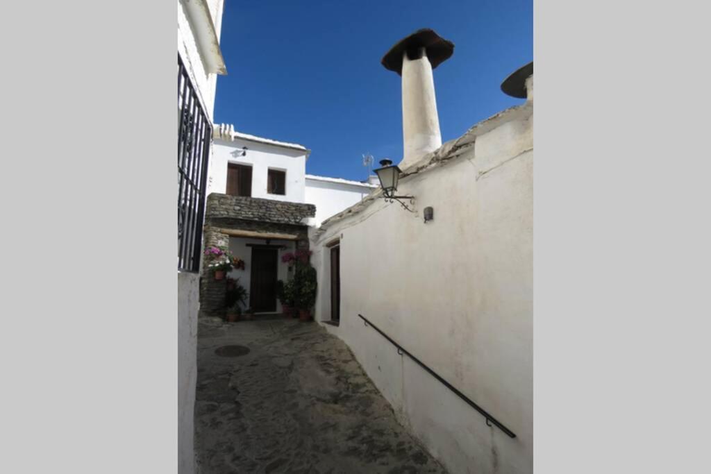 Casa La Solea. Vistas Al Pueblo Y La Sierra Villa Bubion Exterior photo